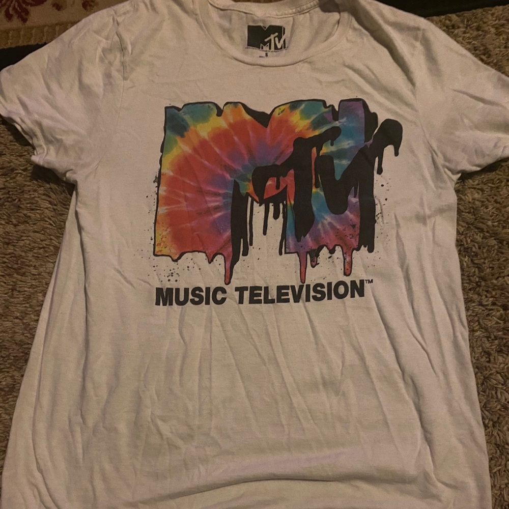 MTV shirt